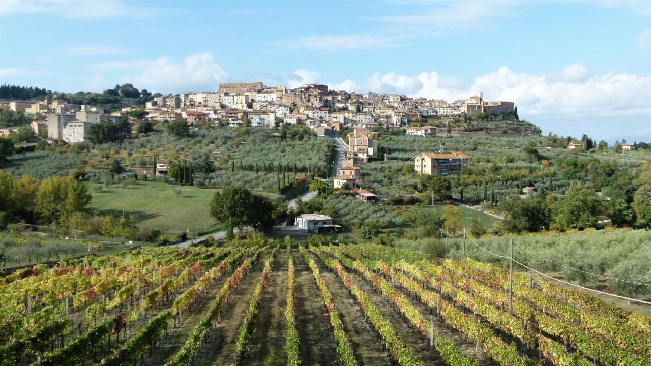 Agriturismo La Pietriccia เคียนเชียโนแตร์เม ภายนอก รูปภาพ