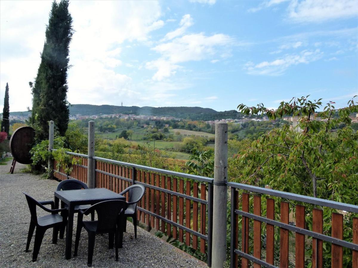 Agriturismo La Pietriccia เคียนเชียโนแตร์เม ภายนอก รูปภาพ