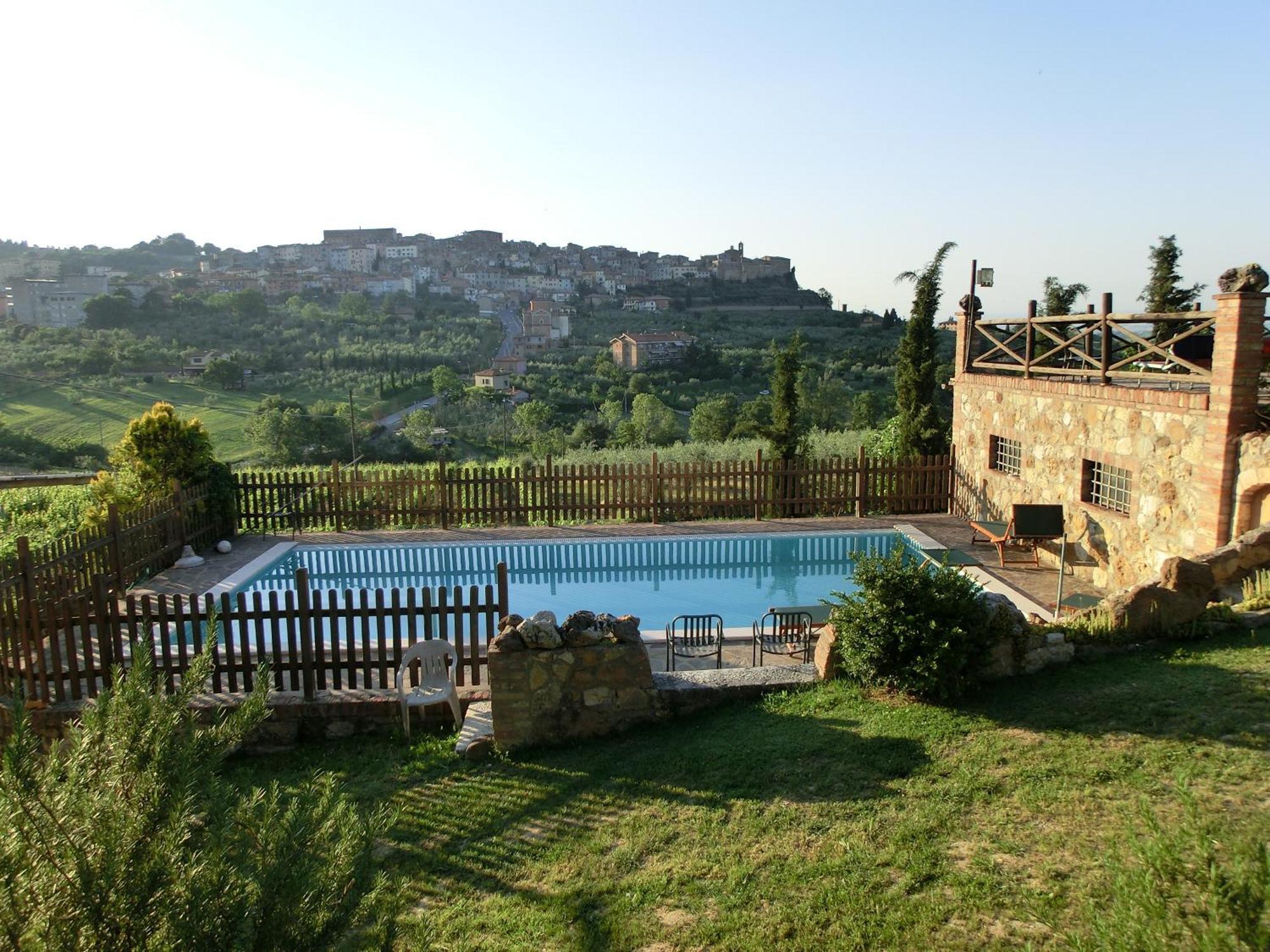 Agriturismo La Pietriccia เคียนเชียโนแตร์เม ภายนอก รูปภาพ