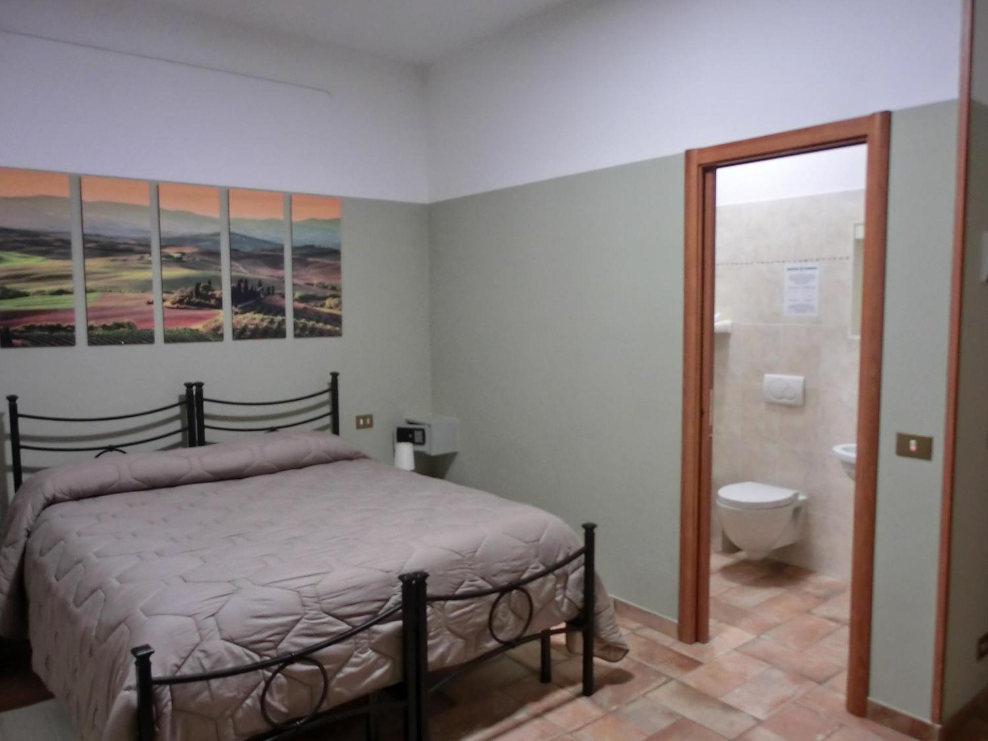 Agriturismo La Pietriccia เคียนเชียโนแตร์เม ภายนอก รูปภาพ