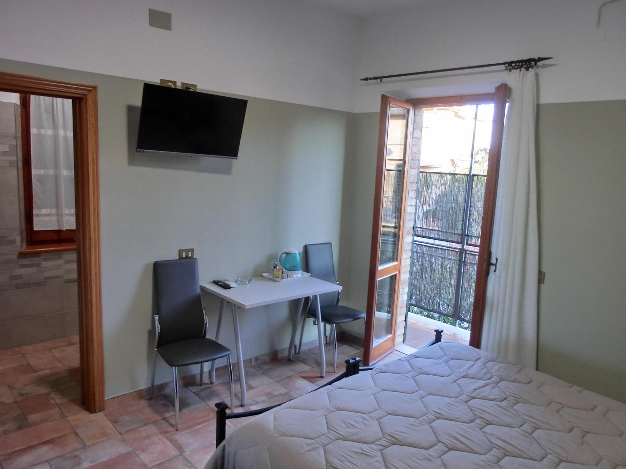 Agriturismo La Pietriccia เคียนเชียโนแตร์เม ภายนอก รูปภาพ
