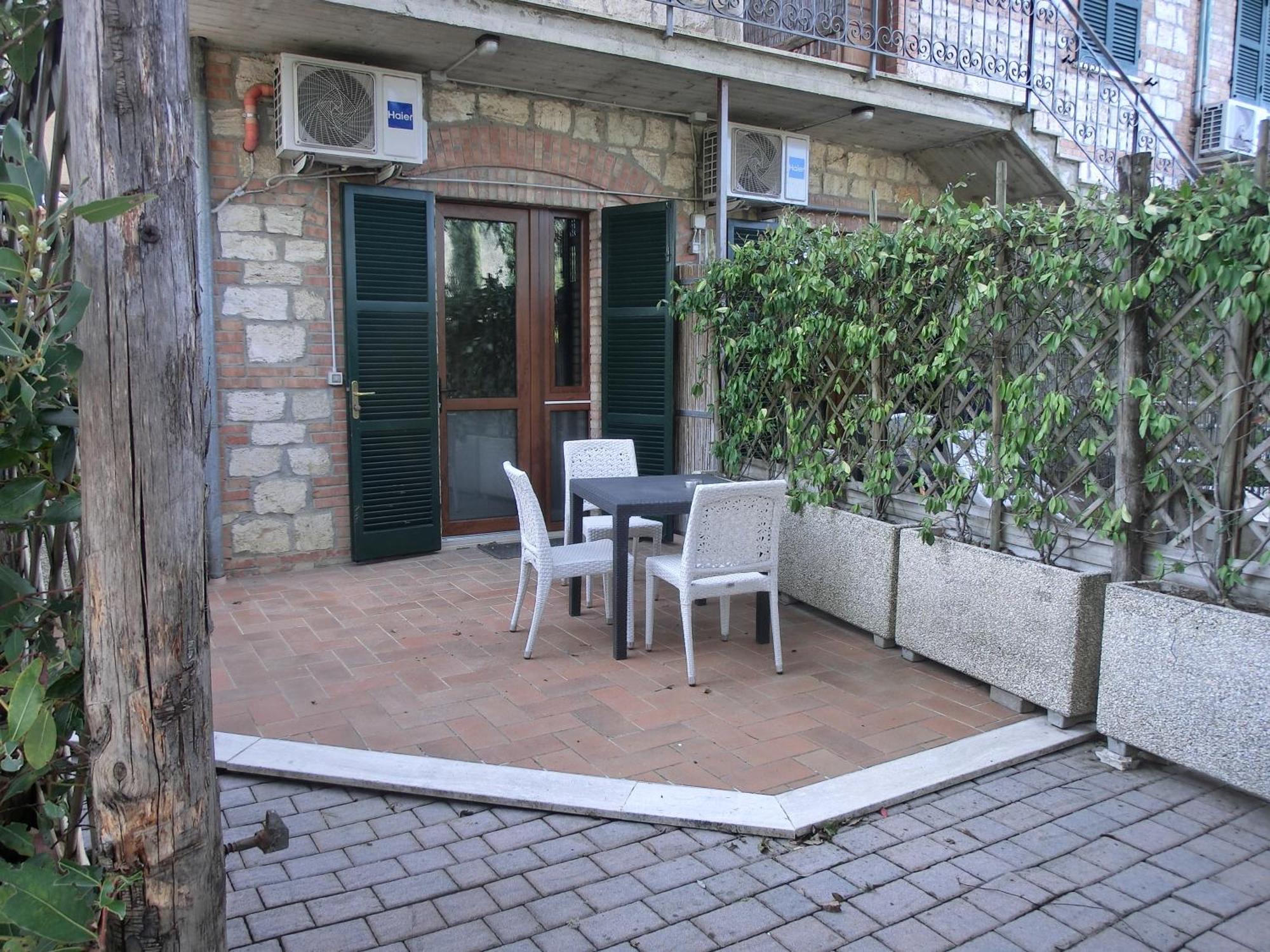 Agriturismo La Pietriccia เคียนเชียโนแตร์เม ภายนอก รูปภาพ